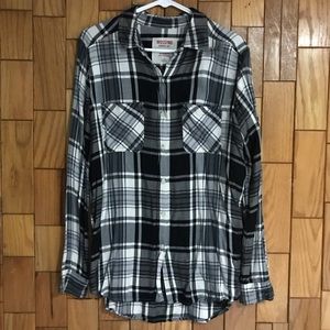 *SOLD* Flannel Buttondown